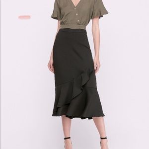 Express Ruffle Skirt 1 in blue and 1 in black